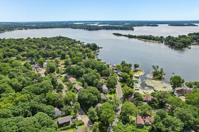 6074 Ridgewood Road, Mound, MN 55364