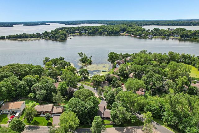 6074 Ridgewood Road, Mound, MN 55364