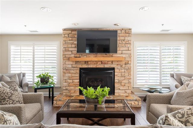50 Biscayne Drive 1105, Atlanta, GA 30309