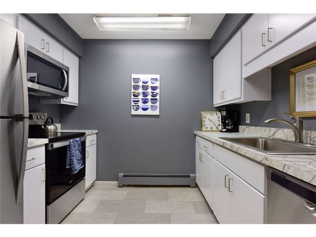 14601 Atrium Way 332, Minnetonka, MN 55345