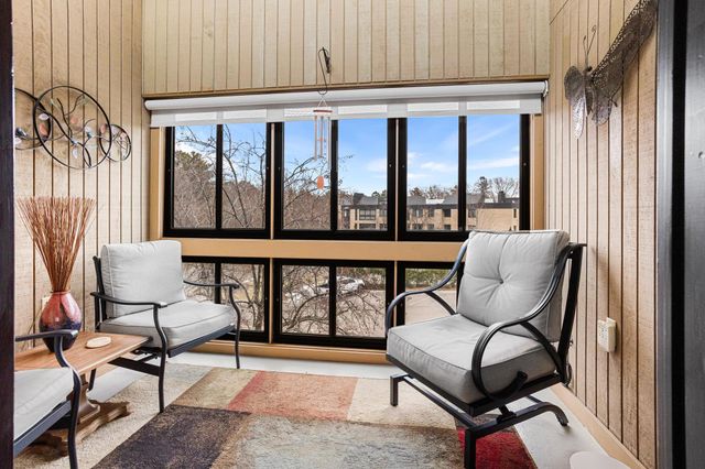 14601 Atrium Way 332, Minnetonka, MN 55345