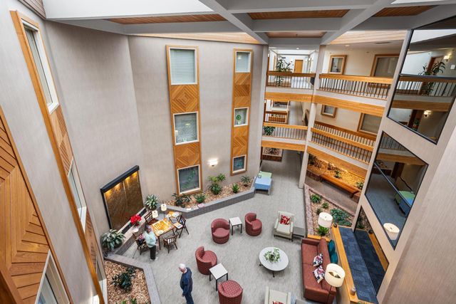 14601 Atrium Way 332, Minnetonka, MN 55345