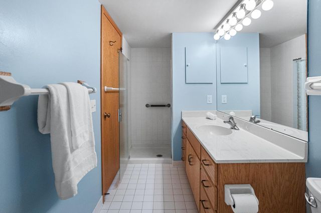 14601 Atrium Way 332, Minnetonka, MN 55345