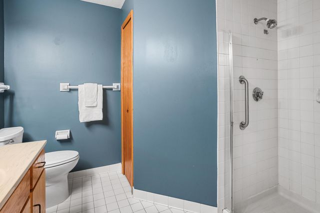 14601 Atrium Way 332, Minnetonka, MN 55345