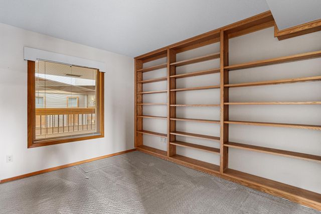 14601 Atrium Way 332, Minnetonka, MN 55345