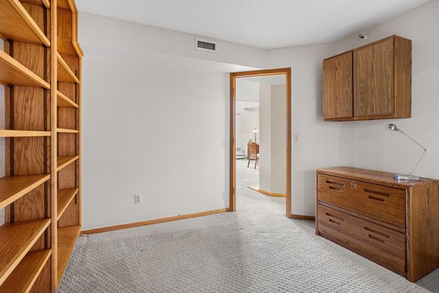 14601 Atrium Way 332, Minnetonka, MN 55345