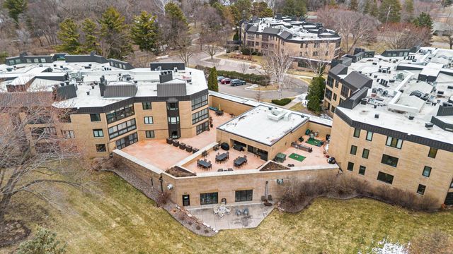 14601 Atrium Way 332, Minnetonka, MN 55345