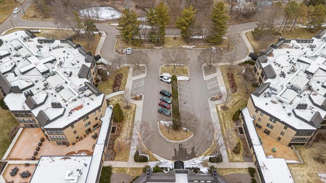 14601 Atrium Way 332, Minnetonka, MN 55345