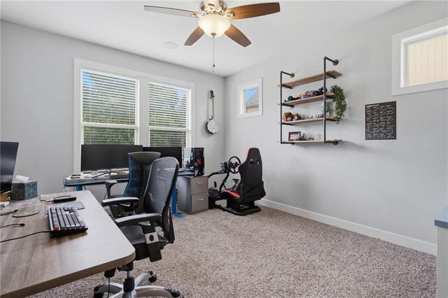 8612 N Farley Avenue, Kansas City, MO 64157