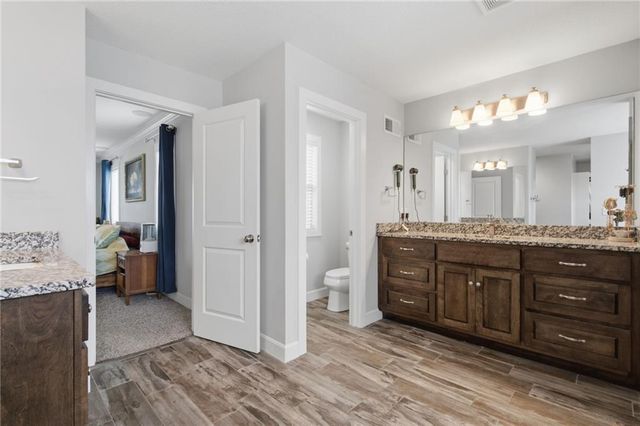 8612 N Farley Avenue, Kansas City, MO 64157