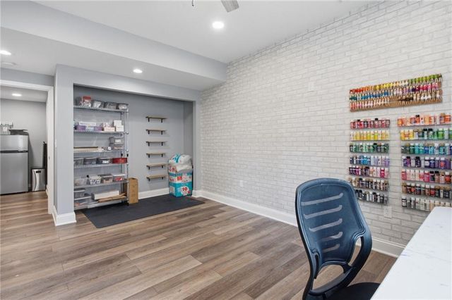 8612 N Farley Avenue, Kansas City, MO 64157