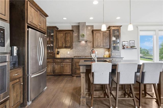 8612 N Farley Avenue, Kansas City, MO 64157
