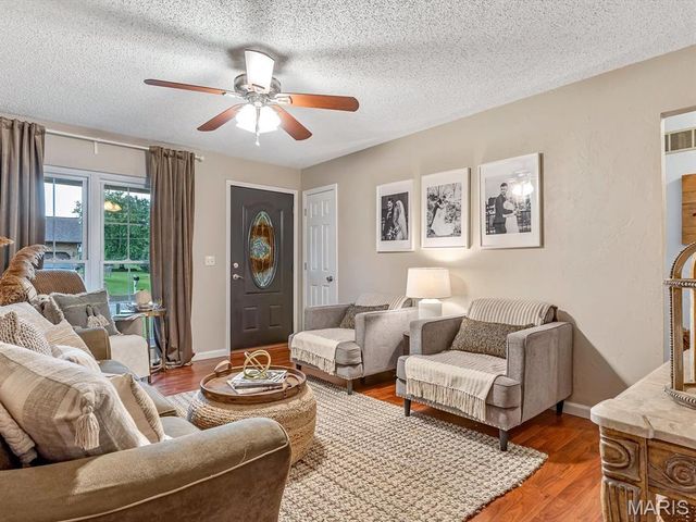 112 Jefferson, Waterloo, IL 62298
