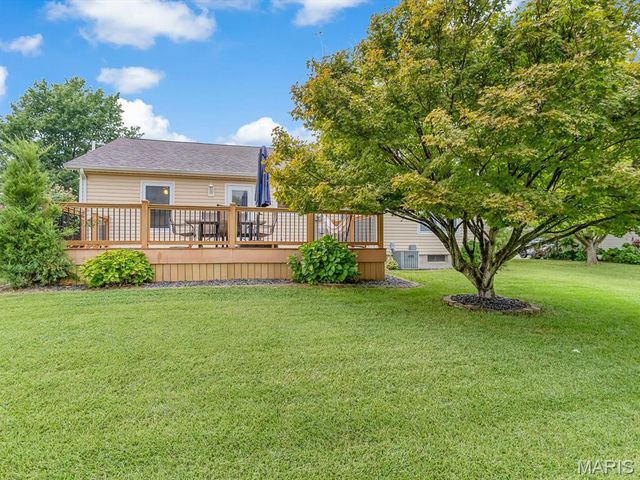112 Jefferson, Waterloo, IL 62298