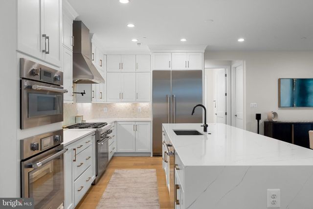 9501 WILDOAK DR, Bethesda, MD 20814