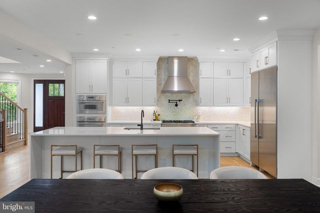9501 WILDOAK DR, Bethesda, MD 20814