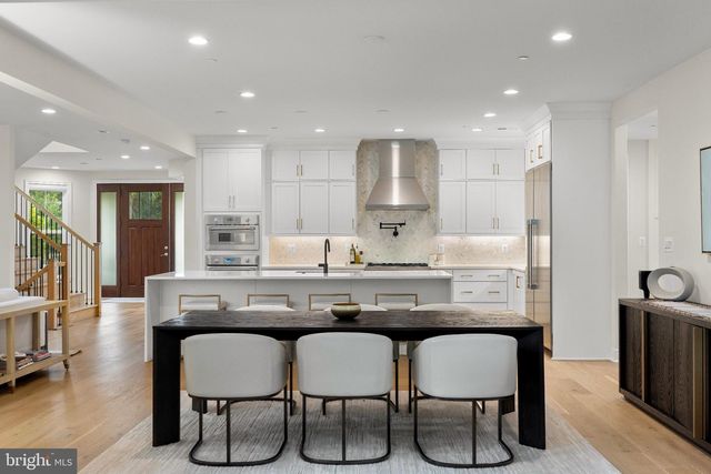 9501 WILDOAK DR, Bethesda, MD 20814