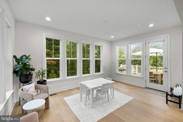 9501 WILDOAK DR, Bethesda, MD 20814