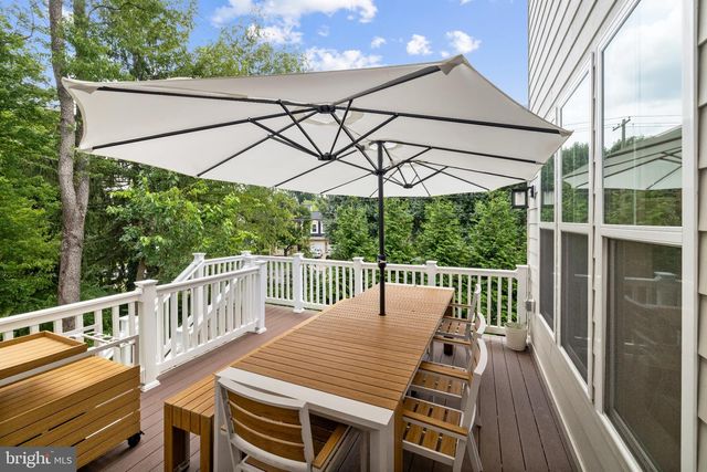 9501 WILDOAK DR, Bethesda, MD 20814
