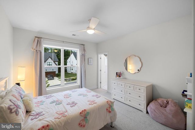 9501 WILDOAK DR, Bethesda, MD 20814