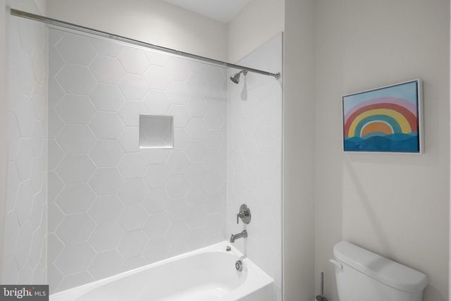 9501 WILDOAK DR, Bethesda, MD 20814