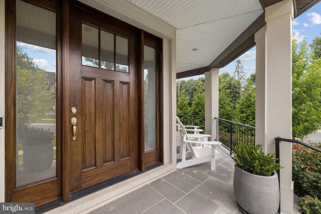 9501 WILDOAK DR, Bethesda, MD 20814
