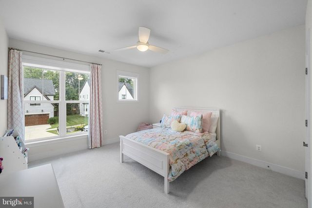 9501 WILDOAK DR, Bethesda, MD 20814