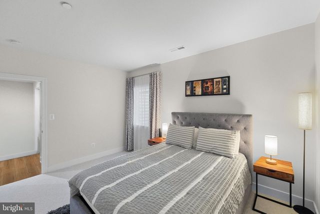 9501 WILDOAK DR, Bethesda, MD 20814