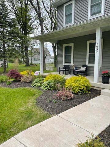 1957 Hickory Drive, Hobart, IN 46342