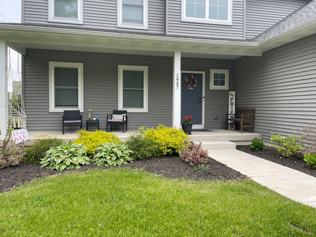1957 Hickory Drive, Hobart, IN 46342