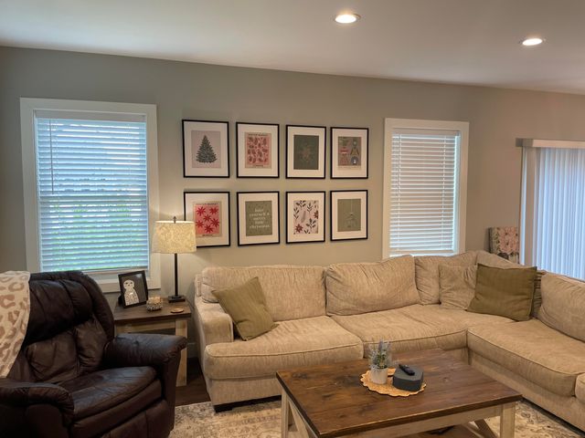 1957 Hickory Drive, Hobart, IN 46342