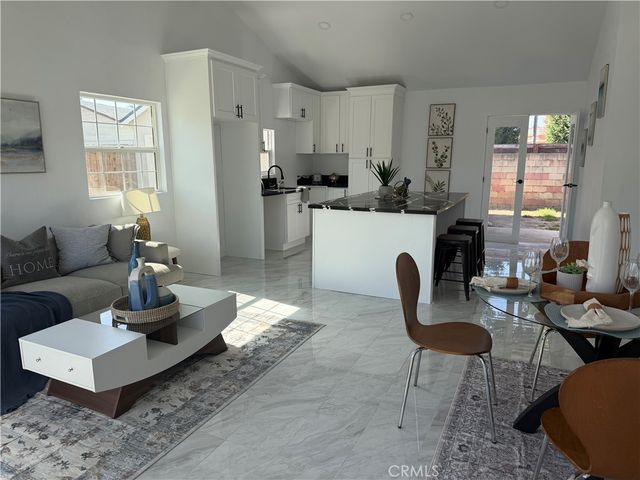 8512 10th, Downey, CA 90241