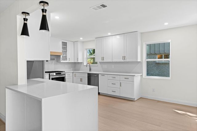 5826 Dumfries Drive, Houston, TX 77096