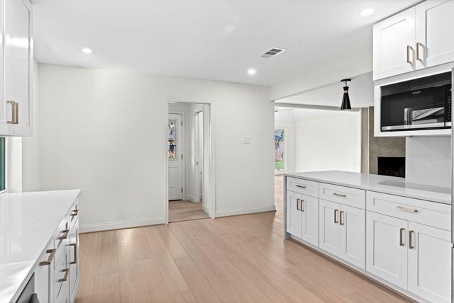 5826 Dumfries Drive, Houston, TX 77096