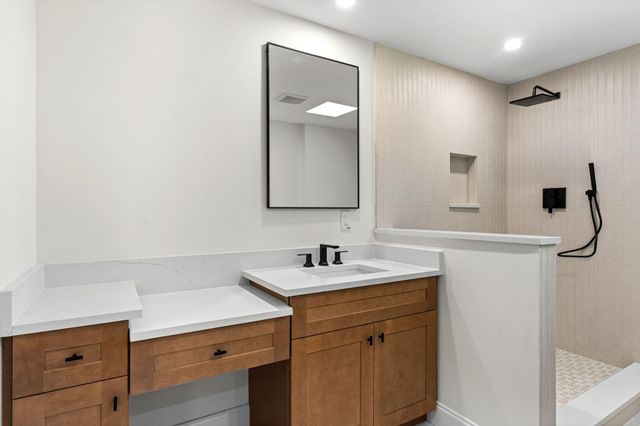 5826 Dumfries Drive, Houston, TX 77096