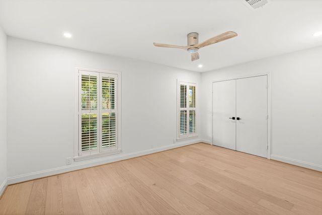 5826 Dumfries Drive, Houston, TX 77096