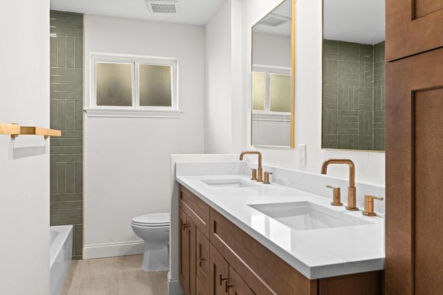 5826 Dumfries Drive, Houston, TX 77096