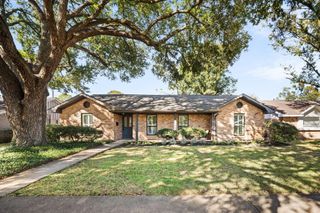 5826 Dumfries Drive, Houston, TX 77096