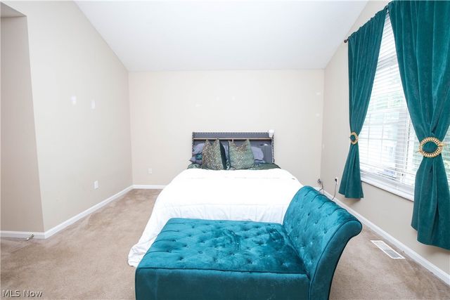 2611 Canvasback Circle, Akron, OH 44319