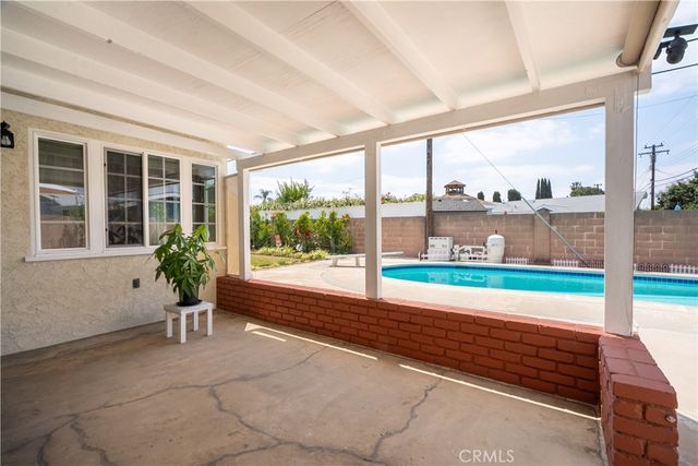 2056 W Random, Anaheim, CA 92804
