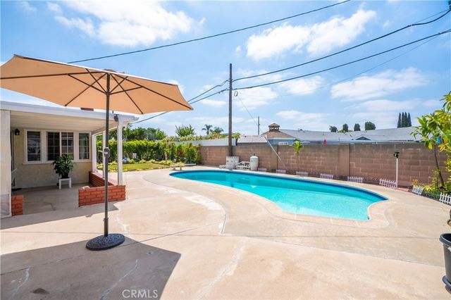 2056 W Random, Anaheim, CA 92804