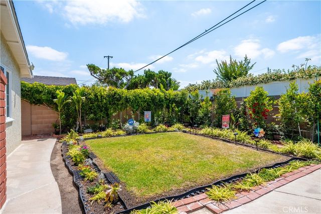 2056 W Random, Anaheim, CA 92804