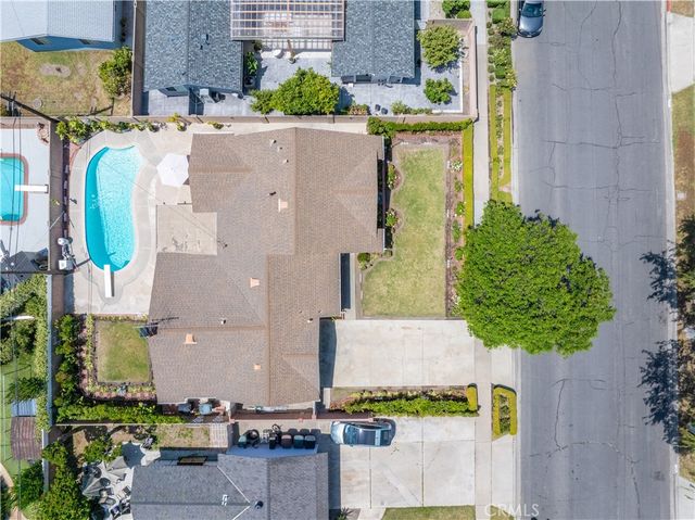 2056 W Random, Anaheim, CA 92804