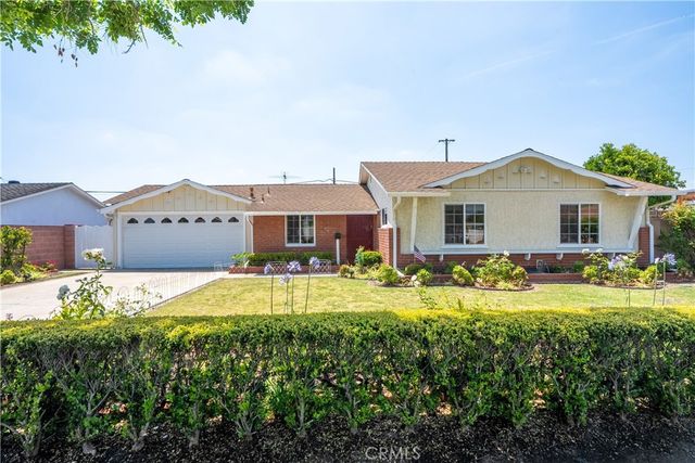 2056 W Random, Anaheim, CA 92804