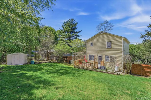 324 Walnut Avenue, New Windsor, NY 12553