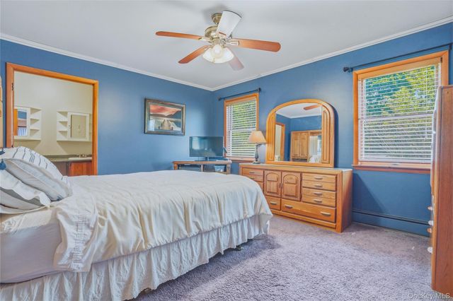 324 Walnut Avenue, New Windsor, NY 12553