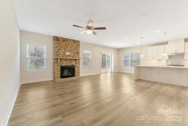 202 Tetcott Street, Mooresville, NC 28115