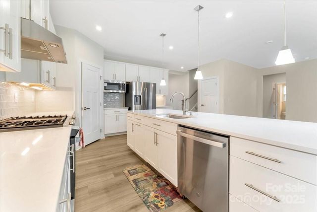 202 Tetcott Street, Mooresville, NC 28115