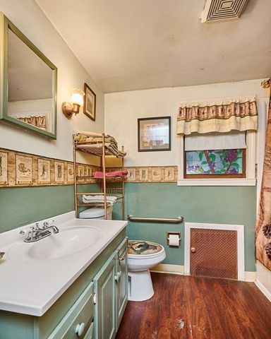 283 South St, Northampton, MA 01060