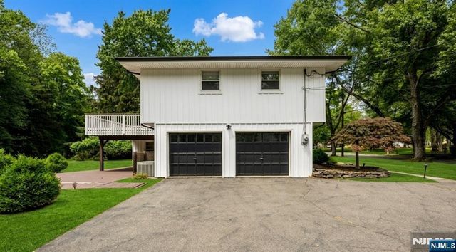 3 Antrim Road, Montvale, NJ 07645